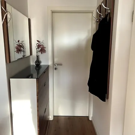 Schoene Wohnung, Super Lage, Fantastischer Ausblick Apartament